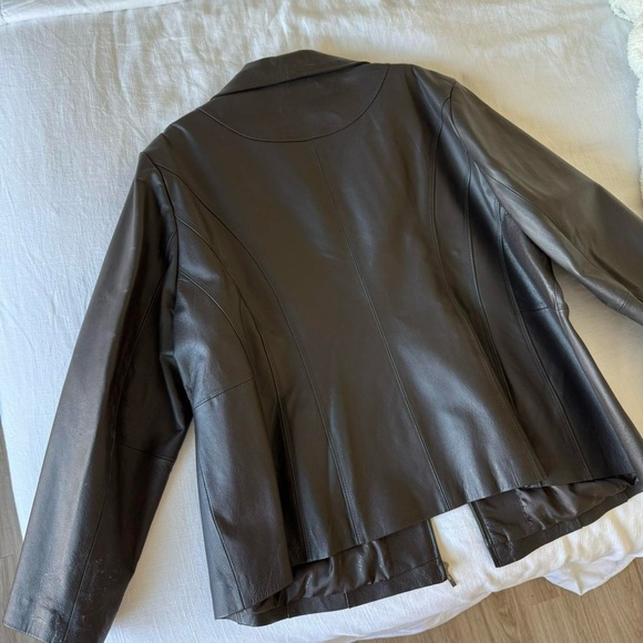 Vintage brown zip up leather jacket - Picture 8 of 8